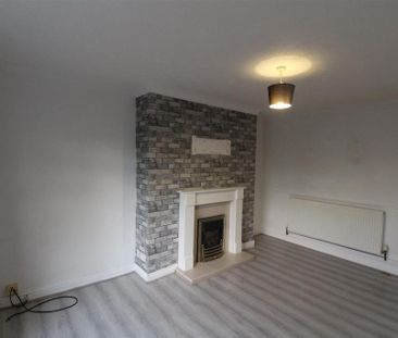 3 bedroom end of terrace house to rent - Photo 1