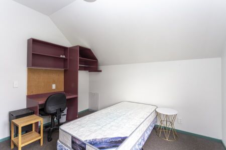 Student accommodation 5 x bedrooms fully furnished - Photo 2