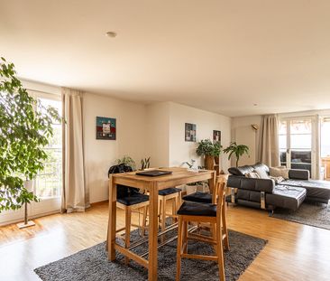 grosszügige Wohnung mit Charme - Foto 1