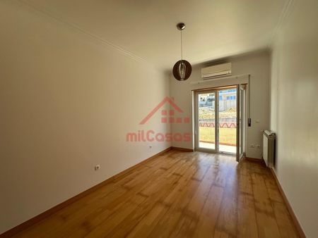 Moradia T3 em Lisboa - Photo 2