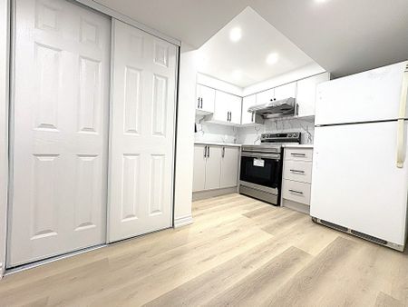 For Lease - 9 Truro Crescent, Toronto, Ontario - Photo 4
