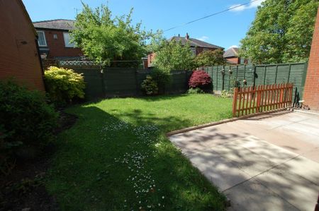 Maybreck Close Bolton Lancashire - Photo 4