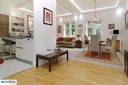 Bellmoor, East Heath Road, Hampstead, NW3 - Photo 2