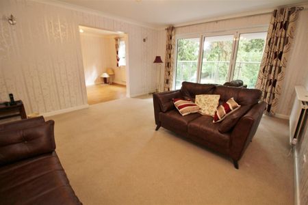High Firs, Gills Hill, Radlett - Photo 2