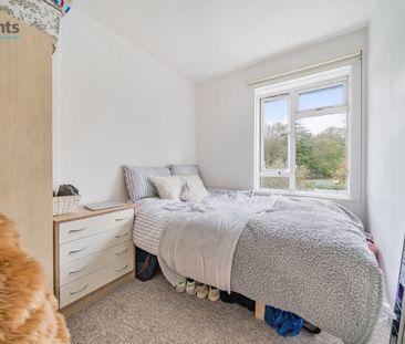 6 bedroom house to rent - Photo 2