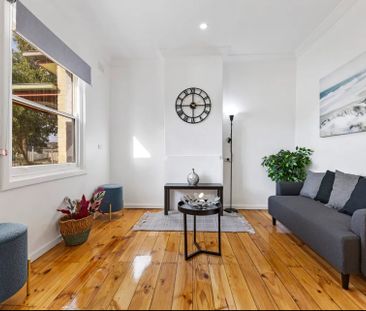 Spacious 3 Bedroom Home in Convenient Location! - Photo 4