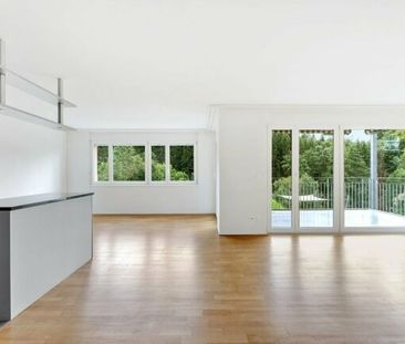 Spacious and modern apartment - Photo 2