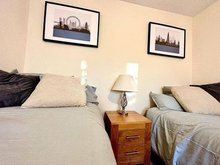 2 bedroom flat to rent - Photo 5