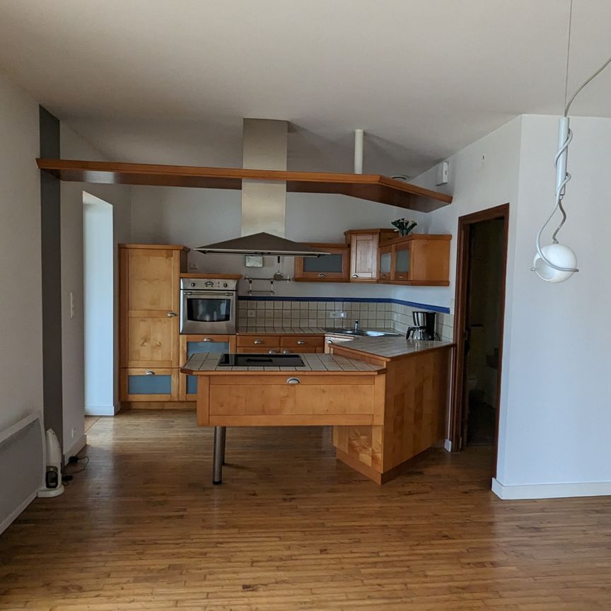 Location Appartement 5 pièces 129m² GUER 56380 - Photo 1