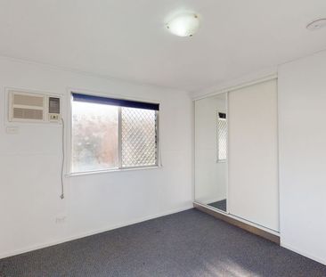 Low-Maintenance Living Near School & Shopping - Photo 3