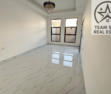 Townhouse for rent in Al Yasmin area, 4 bedrooms - Photo 4