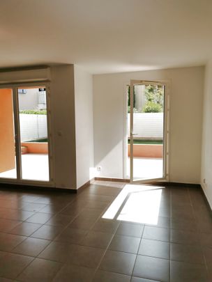 Location Appartement 2 pièces 42m² AIX EN PROVENCE 80ème - Photo 1