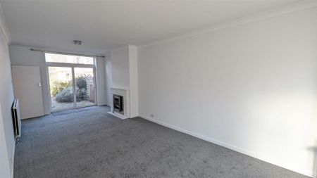 3 bedroom detached house to rent - Photo 5