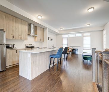 For Lease - 31 Credit Lane, Richmond Hill, Ontario - Photo 2