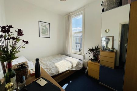 Tasman Road, LONDON - Photo 3