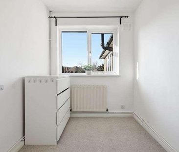 Priests Lane, Brentwood, CM15 - Photo 4