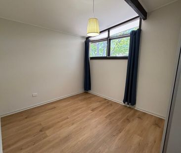 Two Bedroom Retro Beauty in Berridale - Photo 6