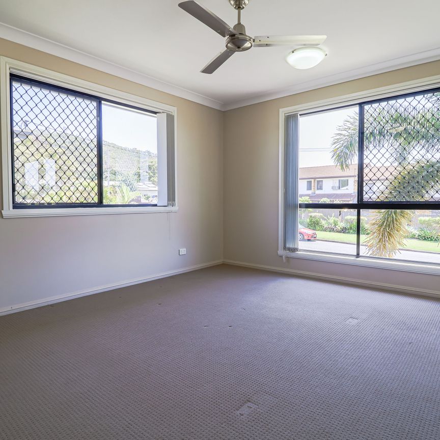 MODERN 3 BEDROOM HOME CLOSE TO CBD! - Photo 1