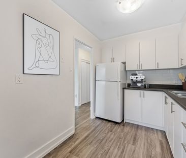 2740 Jane Street - Photo 3