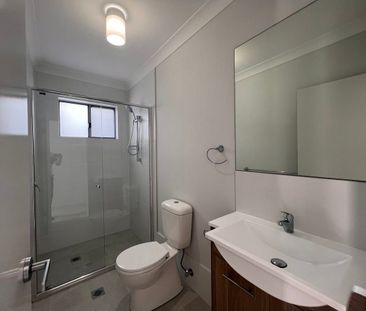 Spacious Family Living in the Heart of Currans Hill! - Photo 2