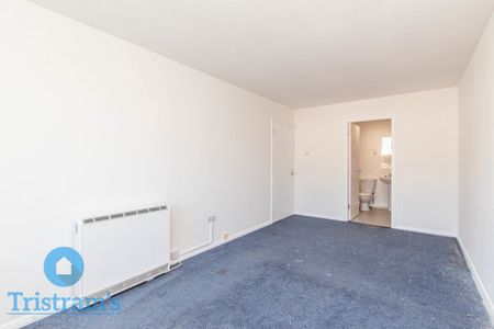 2 bed Apartment for Rent - Photo 4
