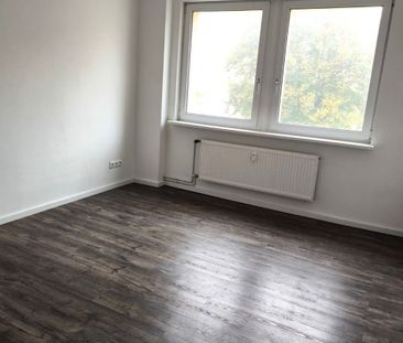 Schöne 2 Zimmer-Whg., Bad mit Fenster, EBK, sehr schön hochwertig S... - Photo 4