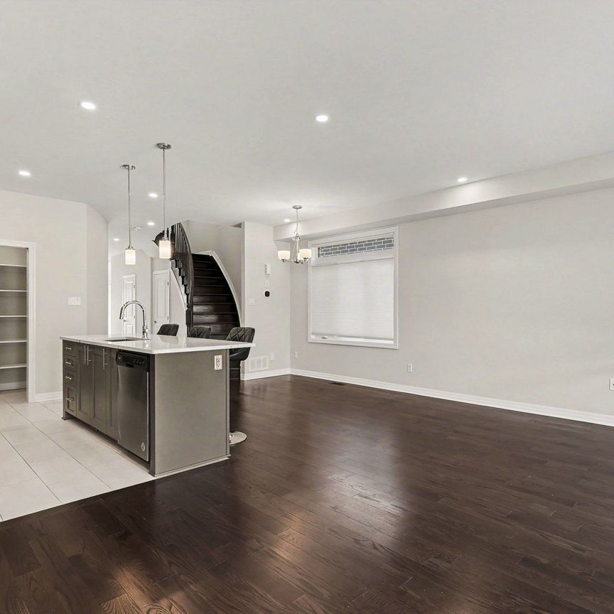 For Lease - 329 Lysander Place, Manor Park - Cardinal Glen and Area, Ontario - Photo 1