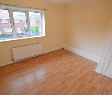 2 bedroom semi-detached house to rent - Photo 6