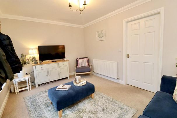 2 bedroom terraced house to rent - Photo 1
