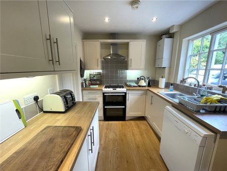 Available late December, Hill Top House is a welcoming three bedroomed semi-detached property situated in the sought-after village of Aldborough and located only a short distance away from an excellent selection of amenities in the nearby market town of Boroughbridge. - Photo 2