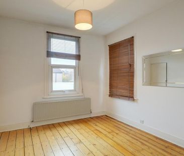 3 bedroom end of terrace house to rent - Photo 1