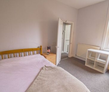 4 bedroom house share to rent - Photo 3
