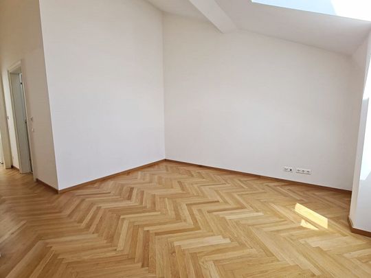 CITY-HIGHLIGHT, Gonzagagasse, klimatisiertes 122 m2 Dachgeschoss mit 8 m2 Terrasse, 3 Zimmer, Komplettküche, 2 Bäder, Parketten, Börse-Nähe - Photo 1
