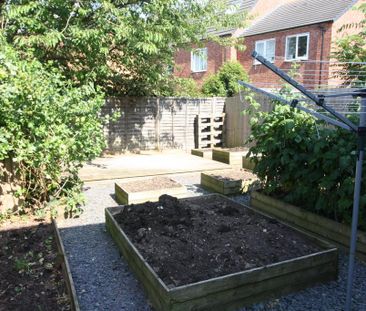 3 bedroom terraced house to rent - Photo 5