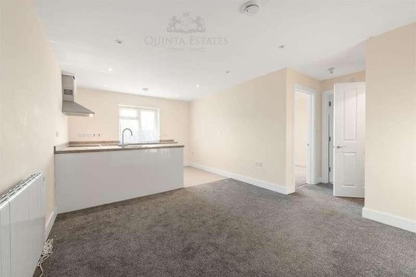 Flat B, - Ongar Road, Brentwood, CM15 - Photo 1