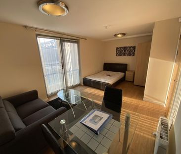 Studio to rent - Photo 2