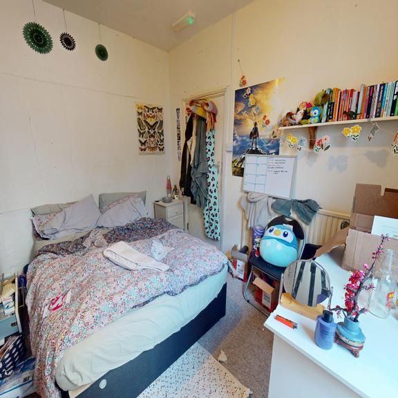 4 bedroom terraced house to rent - Photo 1