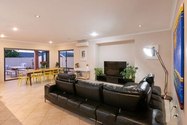 Fabulous Family Home - Photo 1