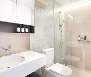 DISCOVER SOPHISTICATION & LIFESTYLE IN OAKLEIGH’S TOP LOCATION - Photo 1
