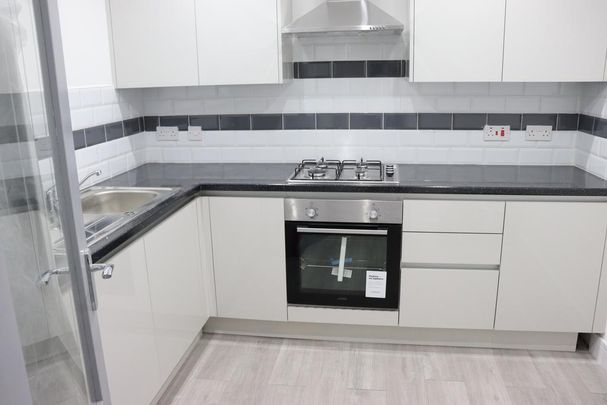 2 bedroom ground floor maisonette to rent - Photo 1