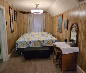 For Lease - 153 Barnesdale Avenue, Hamilton, Ontario - Photo 4