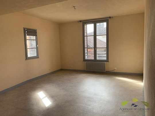 Location Appartement 3 pièces 60m² ST LEONARD DE NOBLAT 87400 - Photo 1