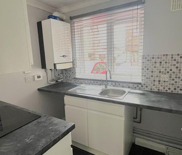 2 bedroom flat to rent - Photo 6