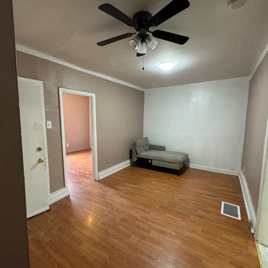 For Lease - 70 BARRETTE Street Unit# 1, Vanier and Kingsview Park, Ontario - Photo 1