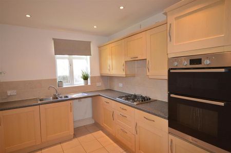 4 bedroom house to rent - Photo 2