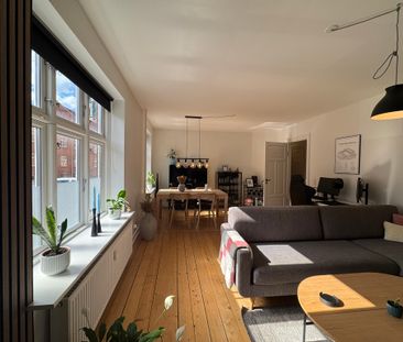 Lys 2-værelses lejlighed i Øgadekvarteret nær centrum - Photo 2
