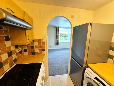 Studio to rent - Photo 3