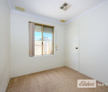 4/8 Ashford Avenue - Photo 1