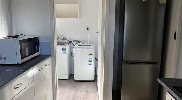 Super location comfortable home - Photo 1