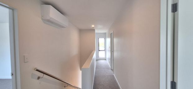 Brand new over the Shore. - Photo 1